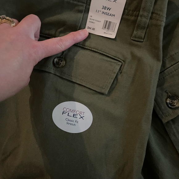 Men’s 38 shorts - Picture 2 of 2